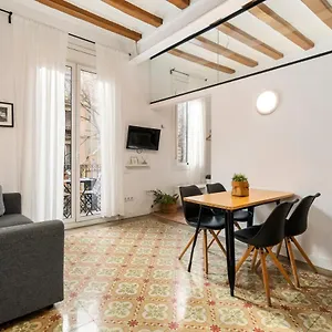 Flateli Borrell Apartment